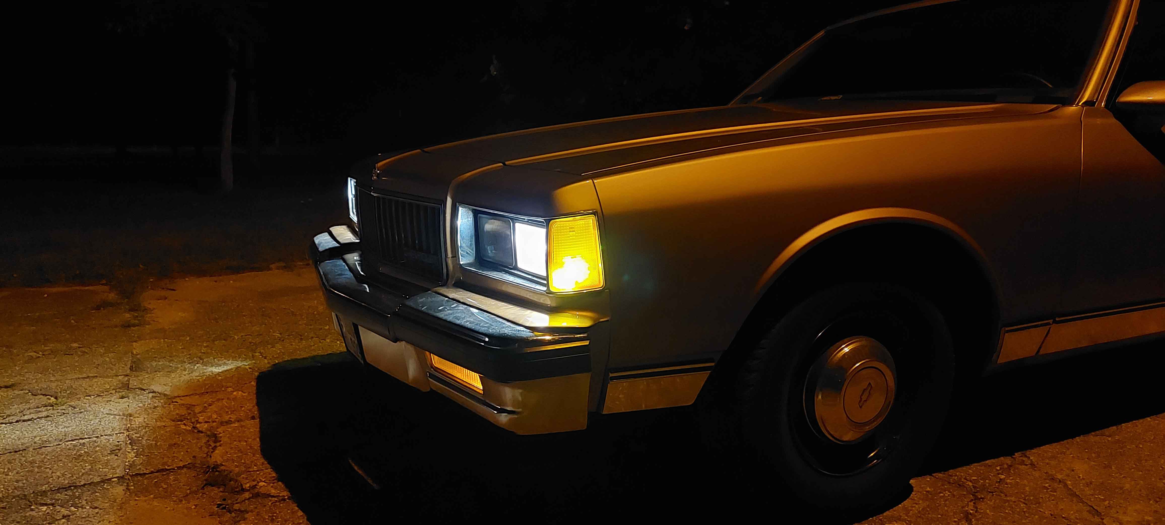 Chevrolet Caprice Classic hood ornament detail